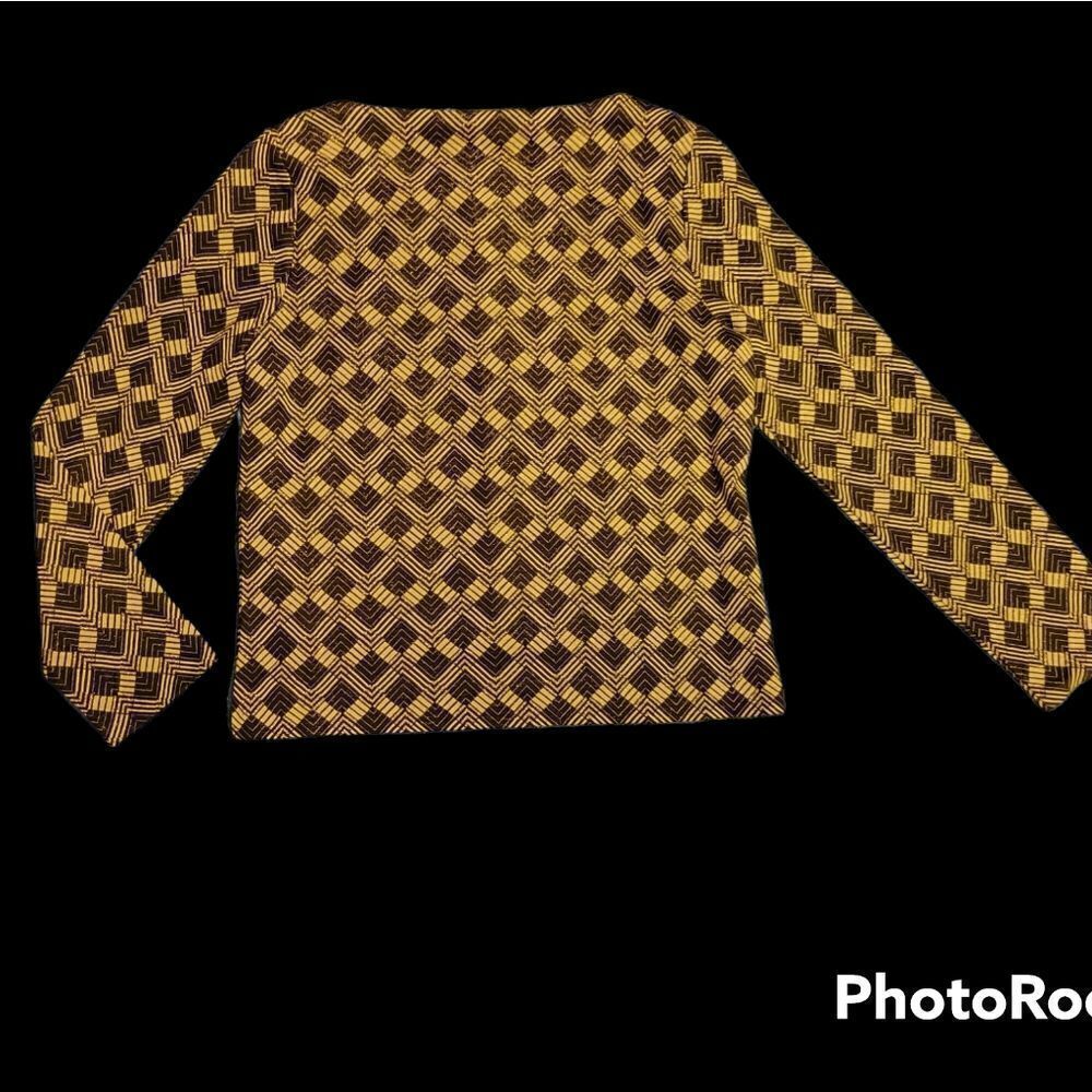 Jones New York Gold Thread Sweater. - Picture 3 of 3